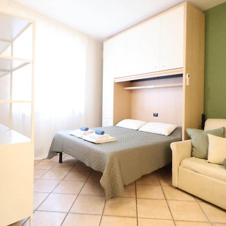 Apartmán Nel Centro Di Desenzano Desenzano del Garda Exteriér fotografie