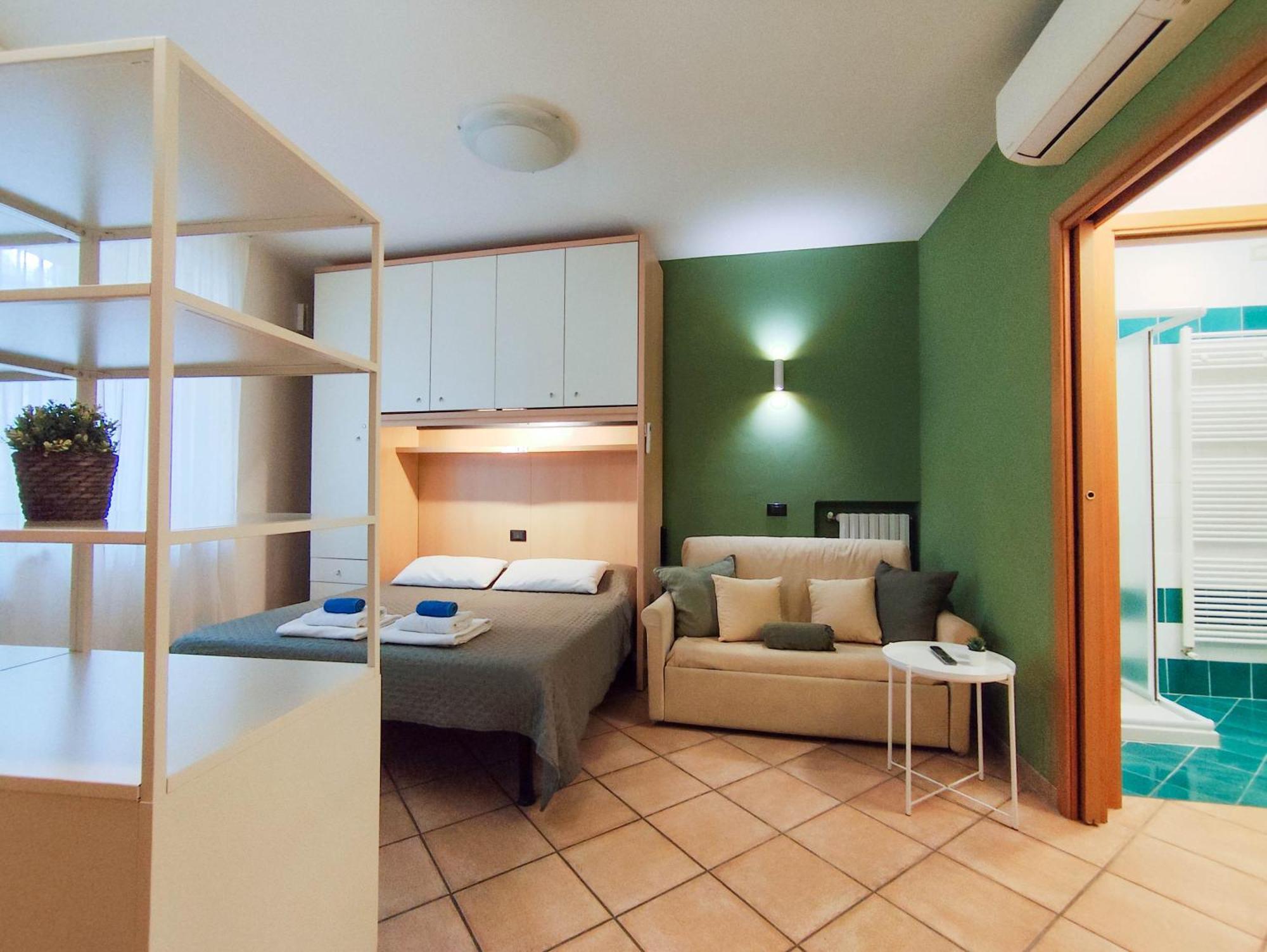 Apartmán Nel Centro Di Desenzano Desenzano del Garda Exteriér fotografie